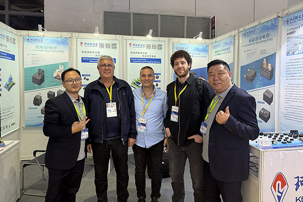 НИНБО KEYONG JINGSHENG ELECTRICAL APPLIANCE CO., LTD. Демонстрация автомобильных реле на выставке Automechanika Frankfurt 2025